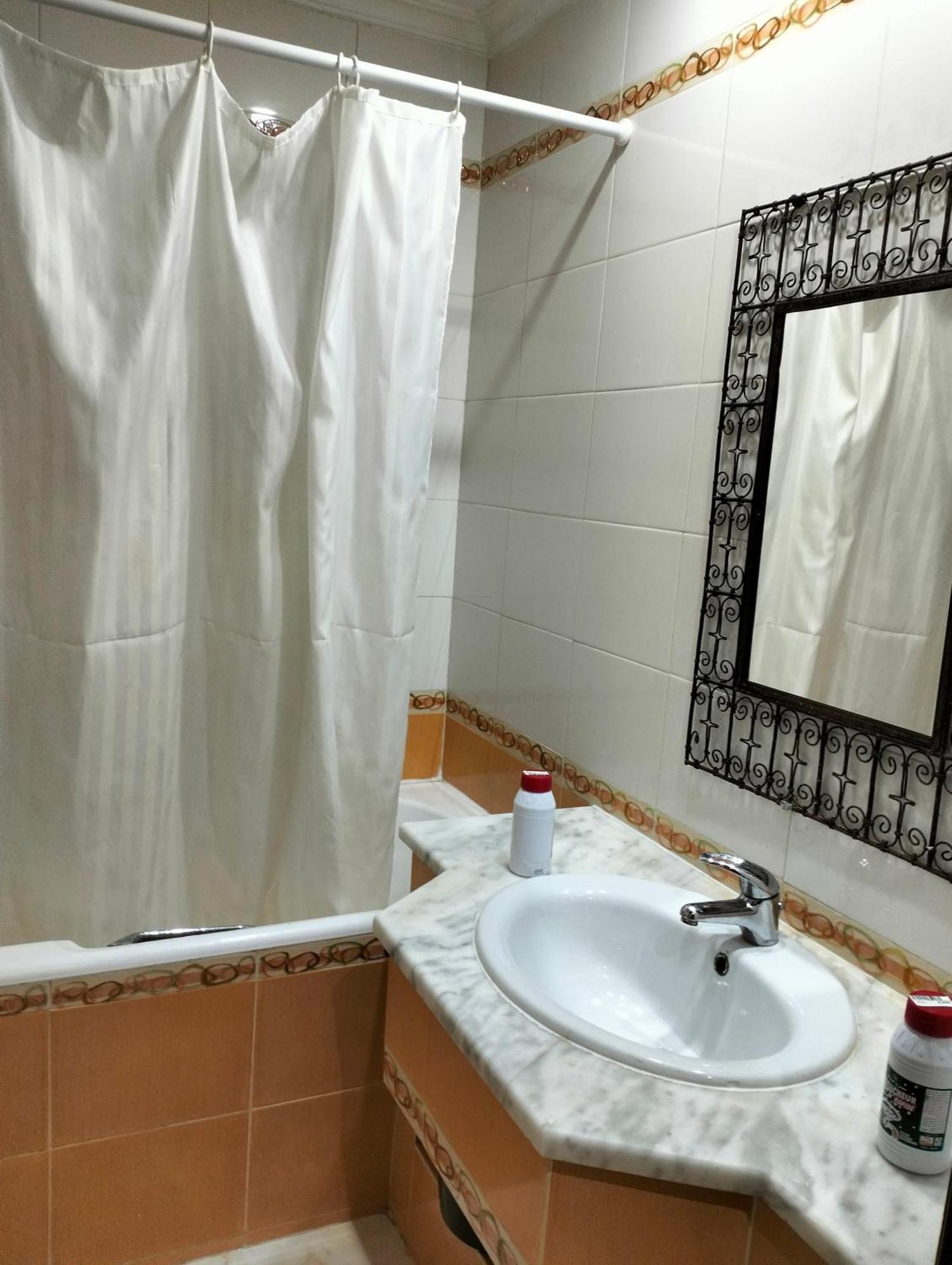 011 -118-121 Camus Appartement